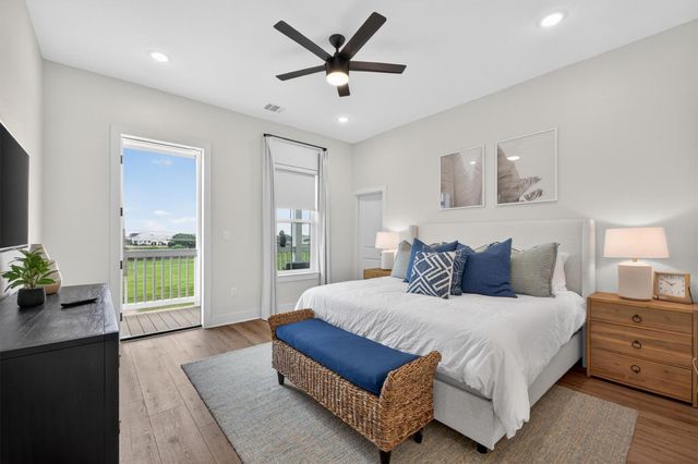 2503 103rd Street, Galveston, TX 77554