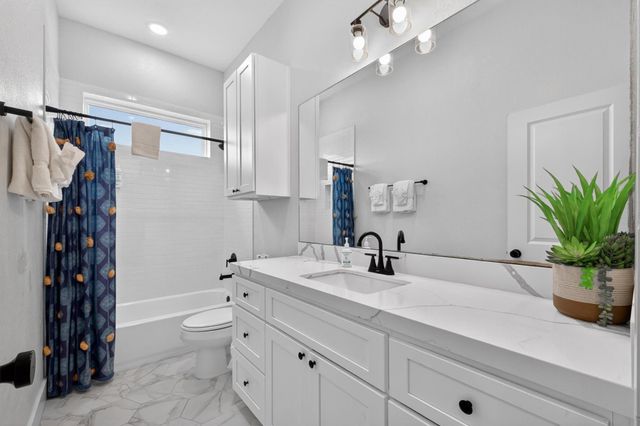 2503 103rd Street, Galveston, TX 77554