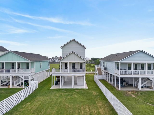 2503 103rd Street, Galveston, TX 77554