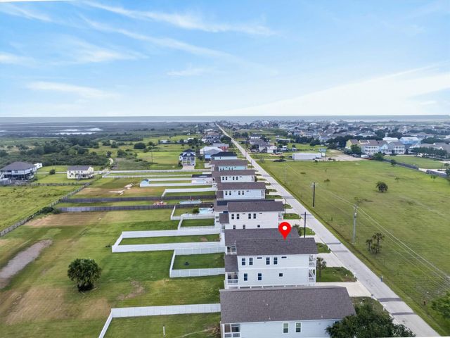 2503 103rd Street, Galveston, TX 77554