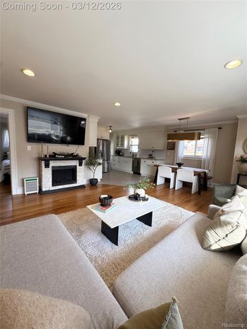 270 Winry Drive, Rochester Hills, MI 48307