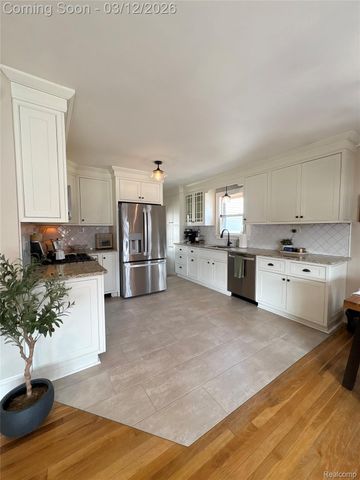 270 Winry Drive, Rochester Hills, MI 48307