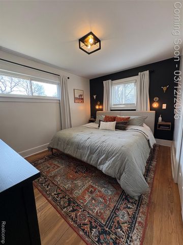 270 Winry Drive, Rochester Hills, MI 48307