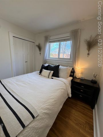 270 Winry Drive, Rochester Hills, MI 48307