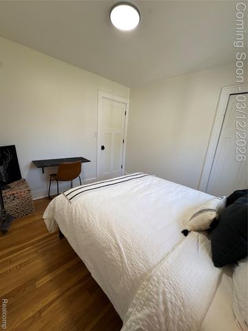 270 Winry Drive, Rochester Hills, MI 48307