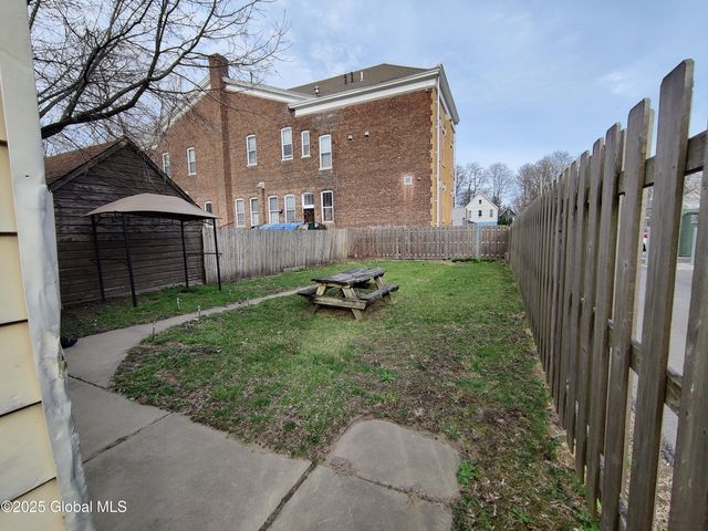 113 DeGraff Street, Schenectady, NY 12308