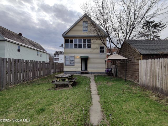 113 DeGraff Street, Schenectady, NY 12308