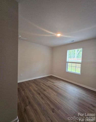 13123 Hampton Bay Lane, Charlotte, NC 28262