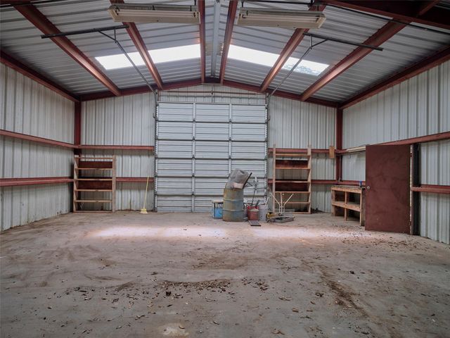 16103 Highway 36, Needville, TX 77461