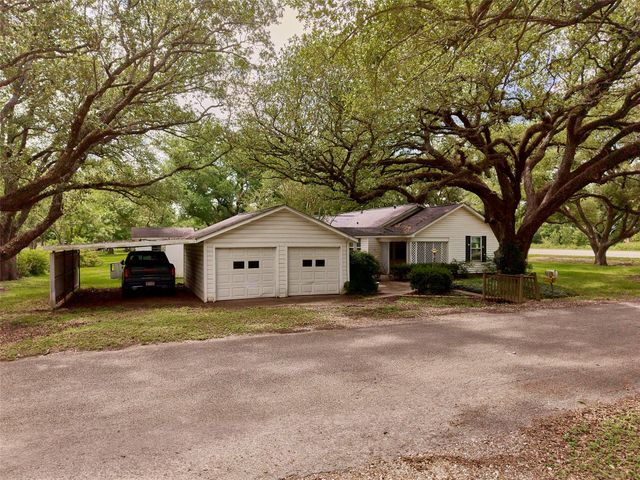 16103 Highway 36, Needville, TX 77461