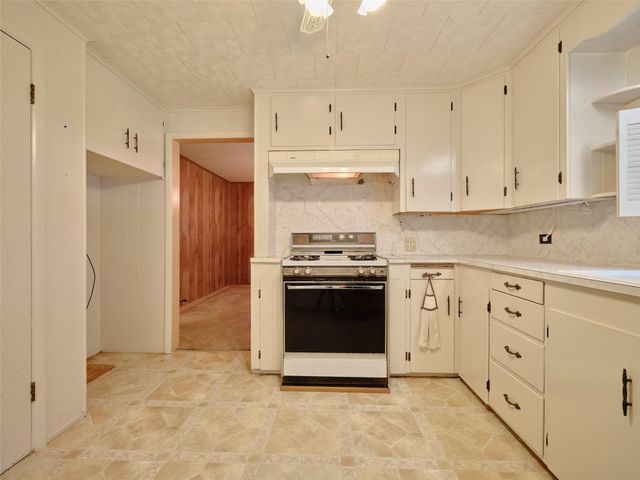 16103 Highway 36, Needville, TX 77461