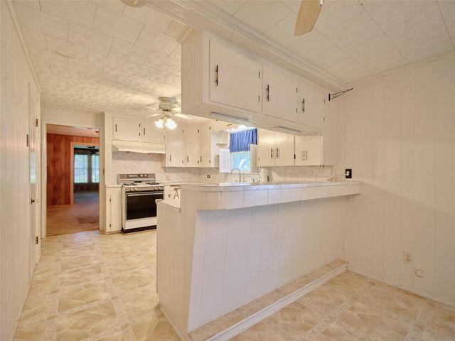 16103 Highway 36, Needville, TX 77461