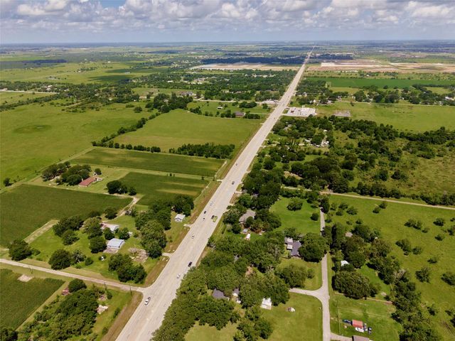 16103 Highway 36, Needville, TX 77461