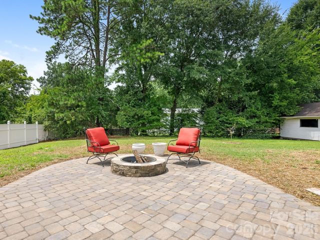 5808 Ryder Avenue, Charlotte, NC 28226