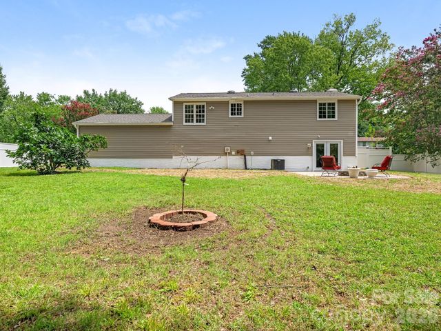 5808 Ryder Avenue, Charlotte, NC 28226