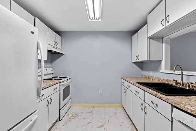 7A Marc Drive 10, Plymouth, MA 02360