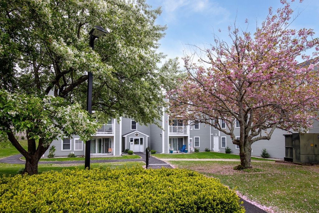 7A Marc Drive 10, Plymouth, MA 02360
