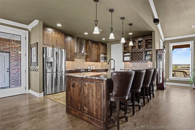 4011 E 201st Street S, Mounds, OK 74047