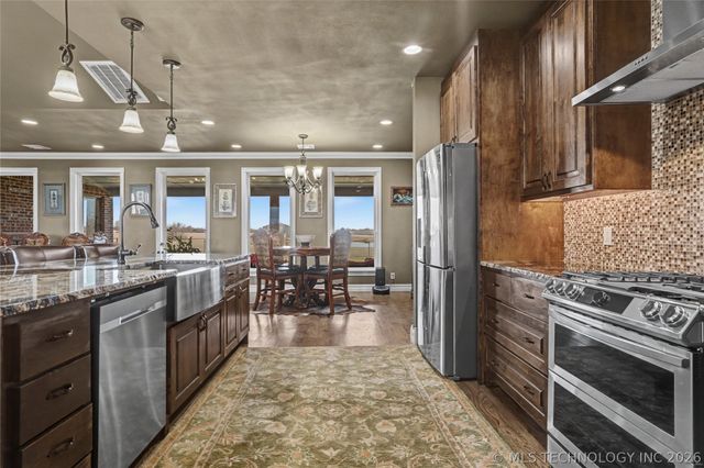 4011 E 201st Street S, Mounds, OK 74047