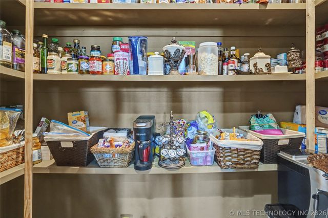 4011 E 201st Street S, Mounds, OK 74047