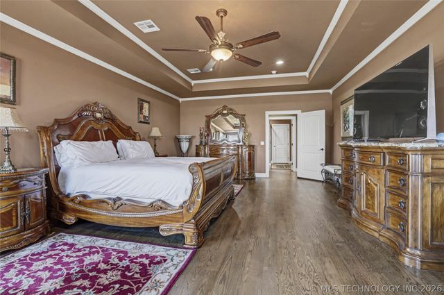 4011 E 201st Street S, Mounds, OK 74047