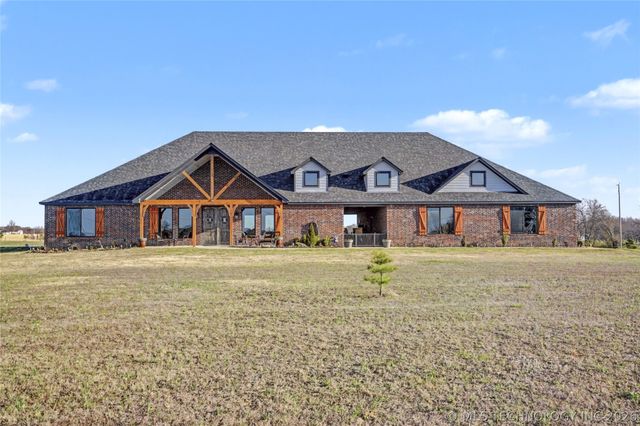 4011 E 201st Street S, Mounds, OK 74047