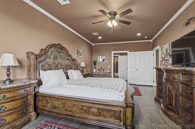 4011 E 201st Street S, Mounds, OK 74047