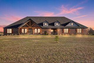 4011 E 201st Street S, Mounds, OK 74047