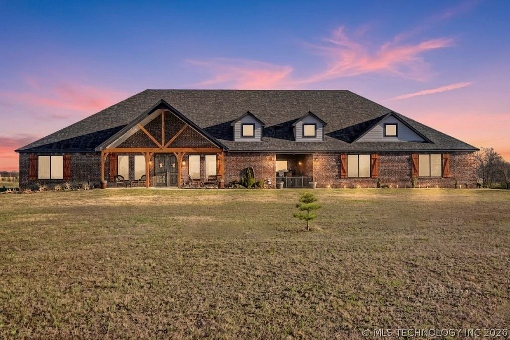 4011 E 201st Street S, Mounds, OK 74047