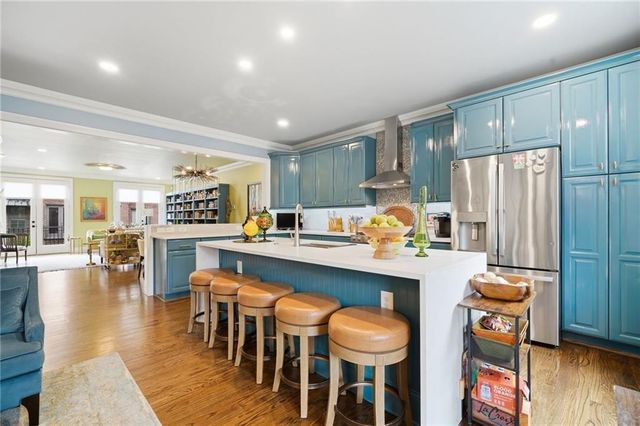 535 Canton Walk, Roswell, GA 30075