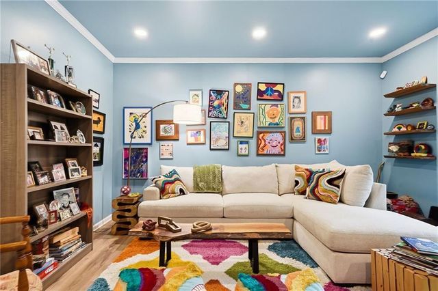 535 Canton Walk, Roswell, GA 30075