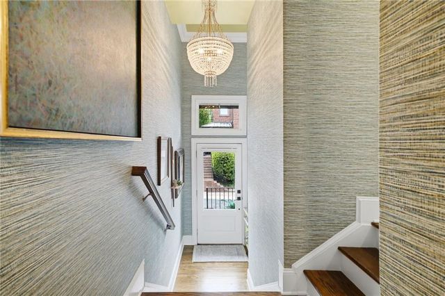 535 Canton Walk, Roswell, GA 30075