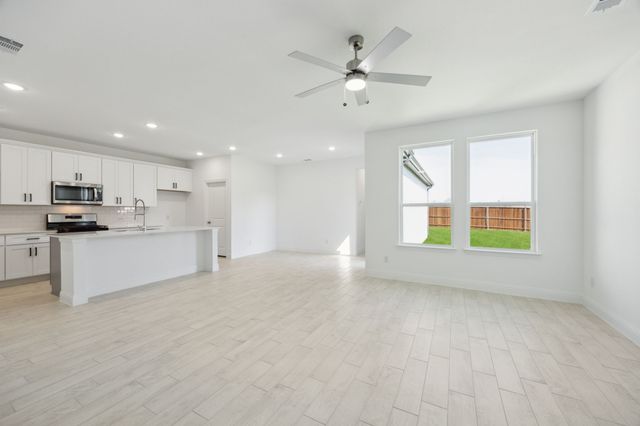 1221 Triton Drive, Seagoville, TX 75159