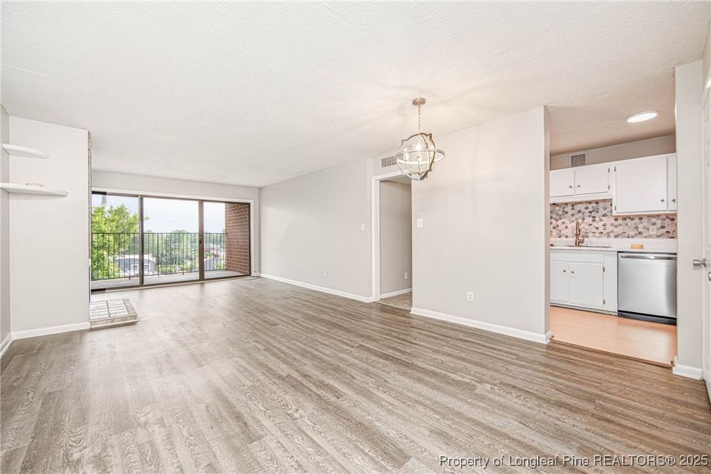 1100 Clarendon Street 602, Fayetteville, NC 28305 — photo 2