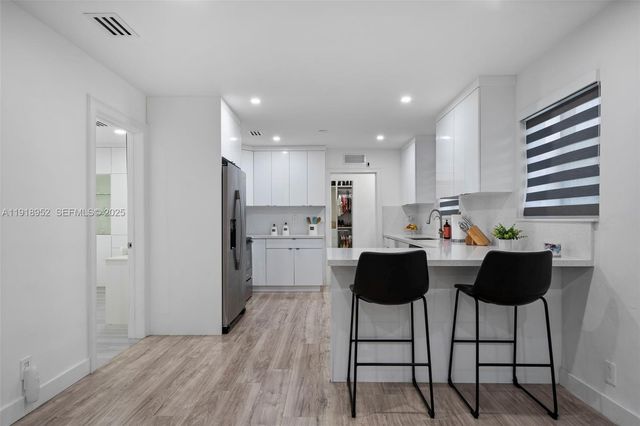 850 SW 31st Ave, Fort Lauderdale, FL 33312