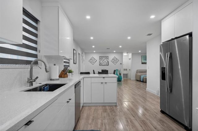 850 SW 31st Ave, Fort Lauderdale, FL 33312