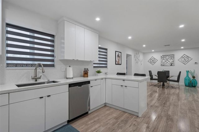 850 SW 31st Ave, Fort Lauderdale, FL 33312