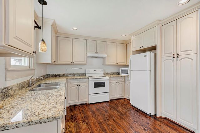 404 E 29th Street, Houston, TX 77008