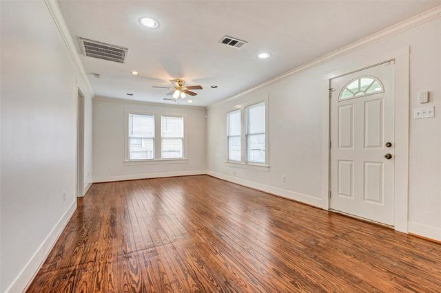 404 E 29th Street, Houston, TX 77008