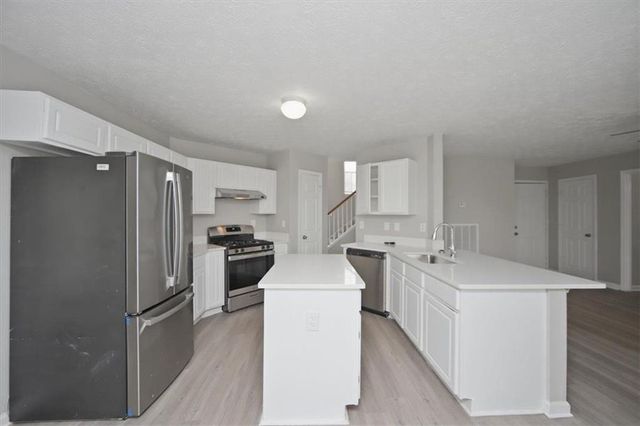 2370 Burdett Ridge, Atlanta, GA 30349