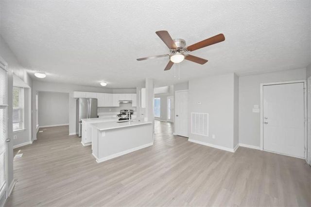 2370 Burdett Ridge, Atlanta, GA 30349