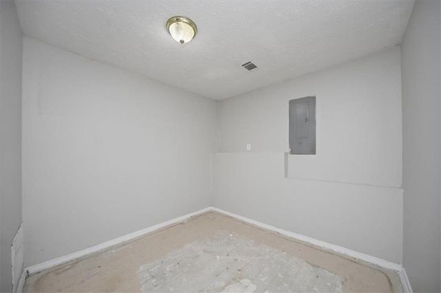 2370 Burdett Ridge, Atlanta, GA 30349