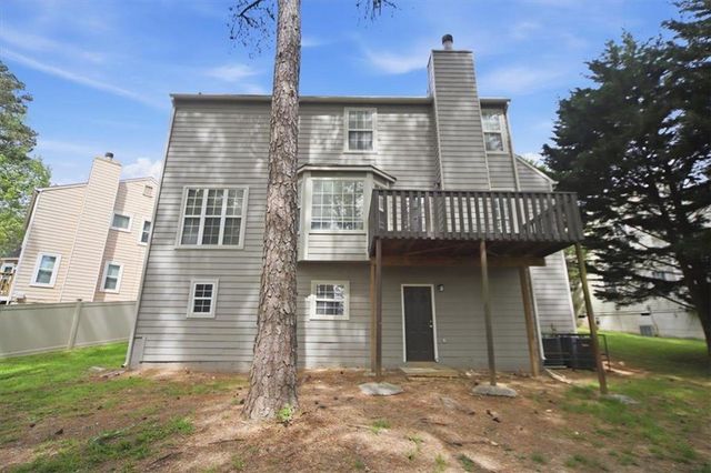 2370 Burdett Ridge, Atlanta, GA 30349