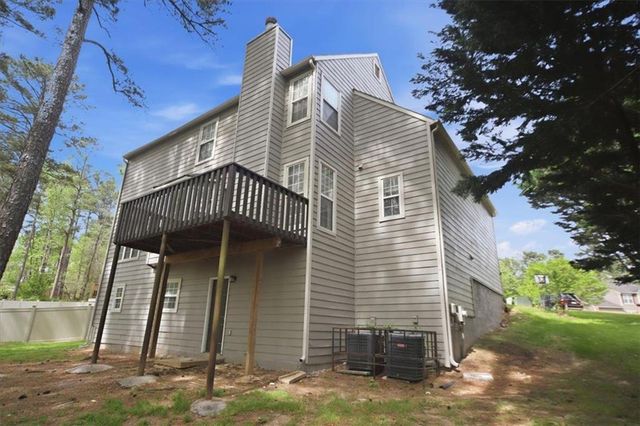 2370 Burdett Ridge, Atlanta, GA 30349