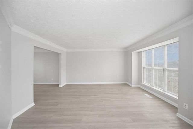 2370 Burdett Ridge, Atlanta, GA 30349