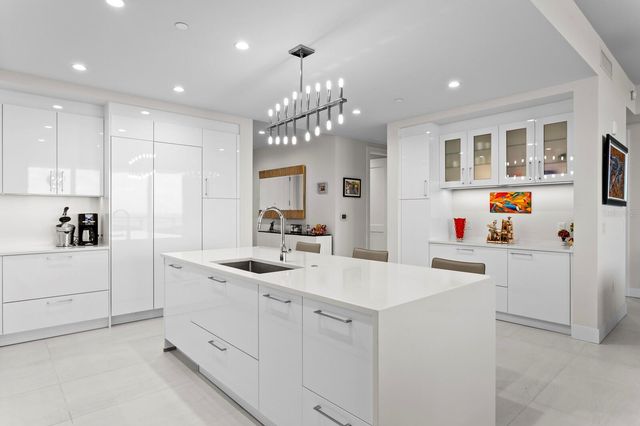 2103 BAYSHORE BOULEVARD 605, Tampa, FL 33606