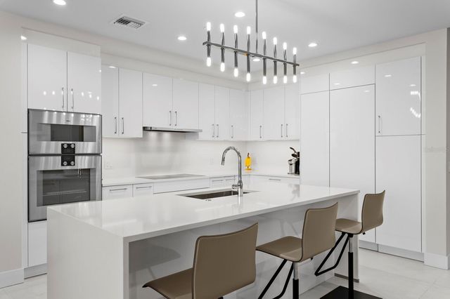 2103 BAYSHORE BOULEVARD 605, Tampa, FL 33606