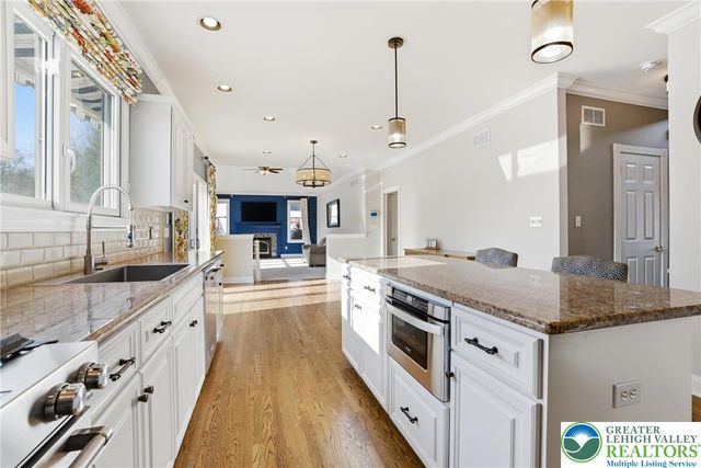 6285 Whitetail Drive, Upper Saucon Twp, PA 18036