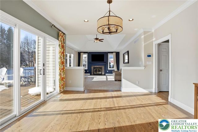 6285 Whitetail Drive, Upper Saucon Twp, PA 18036