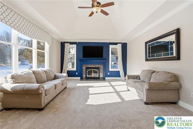 6285 Whitetail Drive, Upper Saucon Twp, PA 18036